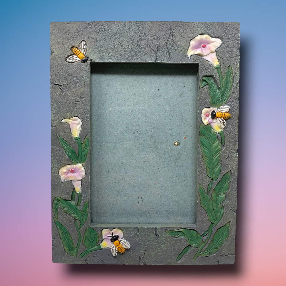 Vintage Y2K Bees Calla Lily Resin Etched Picture Frame 8" x 6" Table Shelf